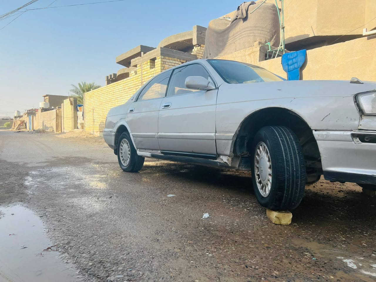 السلام عليكم بطه منفصل للبيع موديل 1995 رقم البصره انكليزي سنويه 2030 سياره كفاله من  كصه ونقل الجثه والضربه سياره عوزه صبغ  حداديه حلوه تخم تاير جديد  كهربائيات شغاله  كير ومكينه 2500 كفاله السعر 47 وبيها مجال بيع او مراوس العنوان الديوانيه غماس للاستفسار ***********
