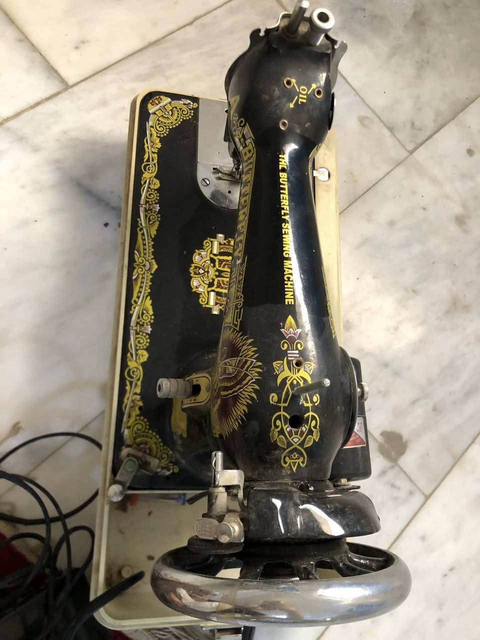 مكينة خياطة استخدام قليل السعر 30 للتواصل خاص او على الرقم ***********
