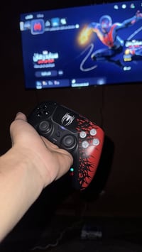 اخواني الطيبين  جوستك ps5  باندل سبايدرمان اصليه 100% شرط الفحص 🤍 تتأك...