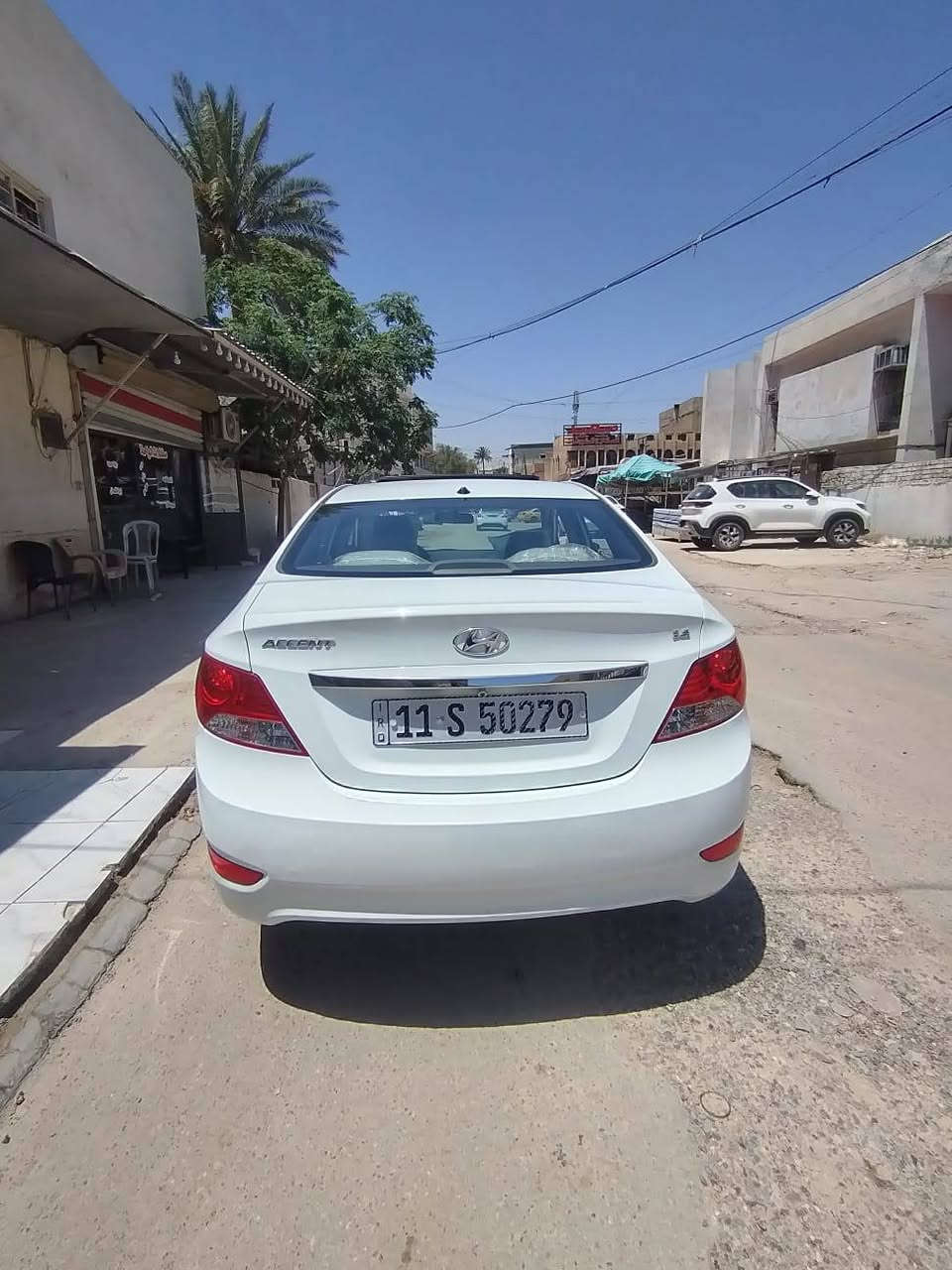 السلام عليكم 
اكسنت موديل ٢٠١٤ خليجي فول 
السياره رقم بغداد الدولي  تحويل مباشر 
السياره مكفول من الضبغ بيه رصعتين اصغار ممدكوكات بارد 
مكينه وكير مكفولات  
السياره فتحه وتحكمات جهتين وشاشه ابلاديه 
الاستفسار التصال غير متواجد على النت 
                                0781 209 3592 
مكان السياره الاعظميه سبع ابكار سوك السمجه بغداد, العراق
