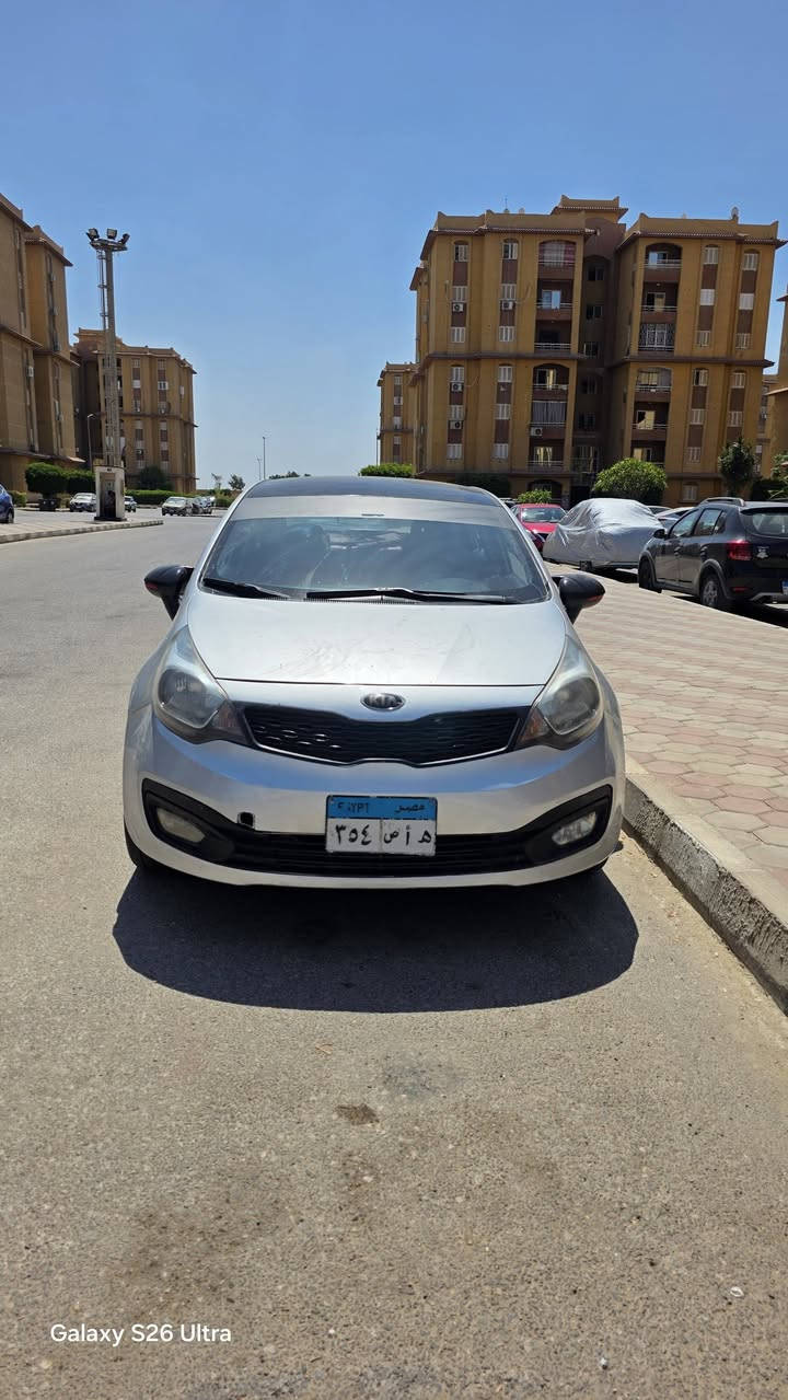 كيا ريو ٢٠١٤ فابريكة بالكامل جوة 
رشة برا عاللحم عدا السقف 
فرش جلد 
حالة ممتاز عفشة و ماتور . مش محتاجة اي مصاريف 
التكييف يعمل بكفائة 
رخصة لاخر السنة 
بالكاتولوج و المفتاحين الاصلي 
مرور المعادي
رقم التواصل 
01200195516
المعاينة . مدينة المستقبل لظباط القوات المسلحة


**إذا كنت صاحب هذا الإعلان وتريد حذفه لأي سبب، رجاءا أرسل رسالة إلى الدعم الفني**
