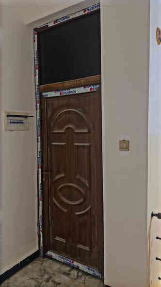 🏠 / دار للبيع مساحه 150 م 
واجهه ٧.٥ م / نزال 20 م 

🏠 بناء حديث درجه أولى 

الطابق الاول/ مطبخ حار.بارد. أستقبال . هول . غرفه . مجمع صحيات .منور غسيل. كراج . صحيات خارجيه

الطابق الثاني / غرفتين . هول . صحيات 

🌏 الموقع / حي الصحه فرع صيدلة زهراء الوطيفي

للأستفسار الاتصال ***********
