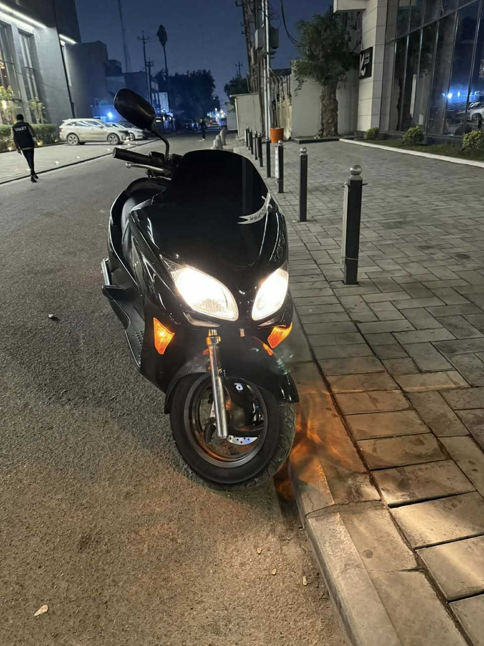 لبيه دراجه فورزه مكفوله من كلشي دراجه نضيفه كلش مكاني بغداد 
السعر ١٥٠٠
***********
