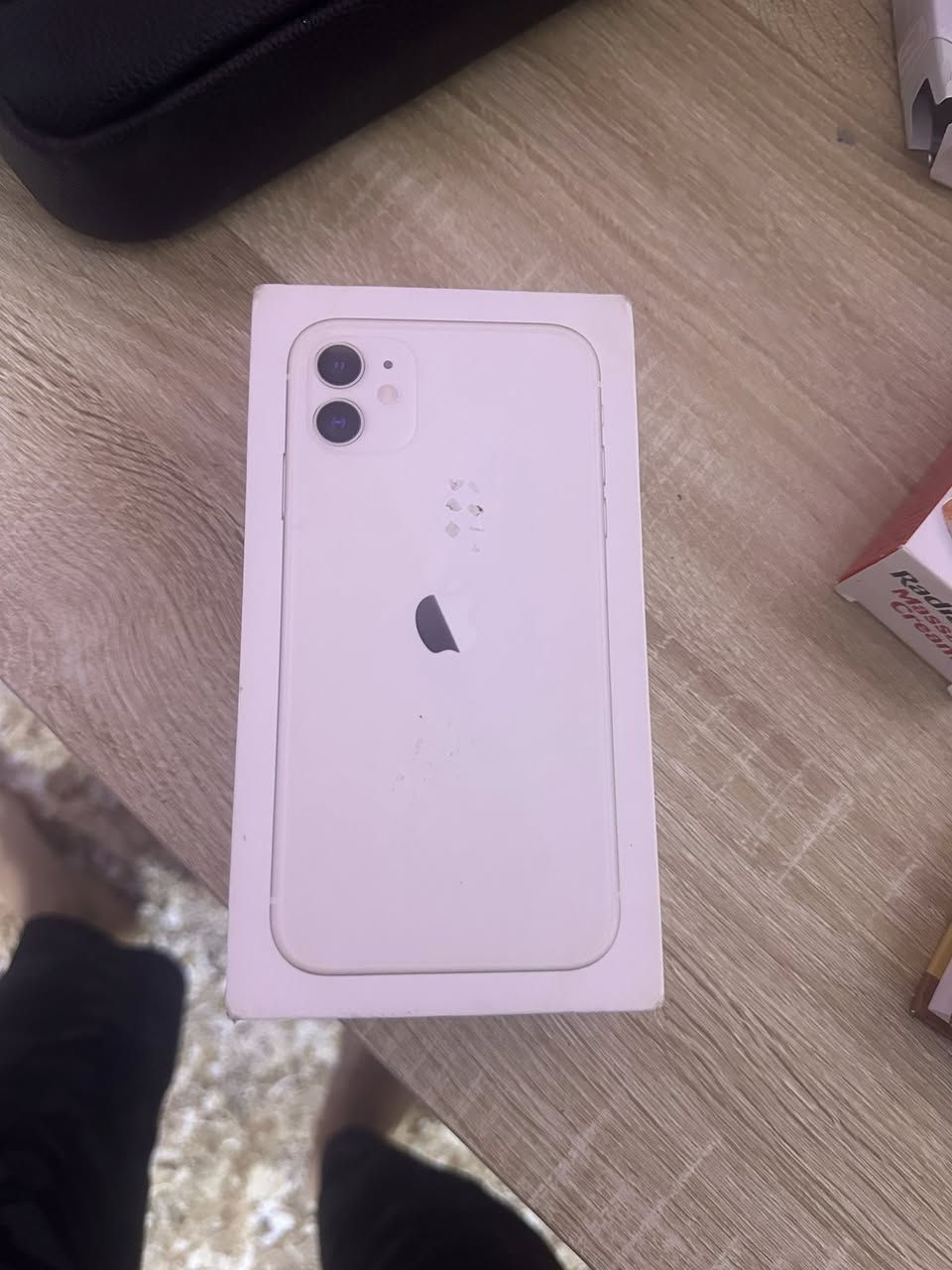 11 عادي نموذج m (مو باله) ذاكرة 128 شرق اوسط لون ابيض مبدل بطاريه فقط مايصرف ابد ونطي بي ضمان ع الشحن الباقي مكفول ويا كارتونه الاصليه وبكج حماية وكيبل مكاني شطره سعره خاص


**إذا كنت صاحب هذا الإعلان وتريد حذفه لأي سبب، رجاءا أرسل رسالة إلى الدعم الفني**