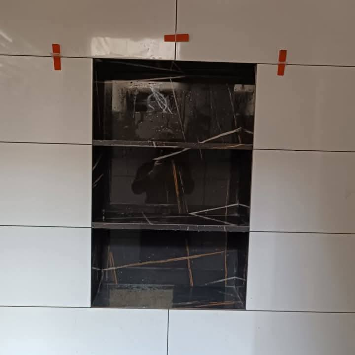 كادر مصري درجه اولا بروسلين كاشي مرمر جداري تسليم مهندس ***********
