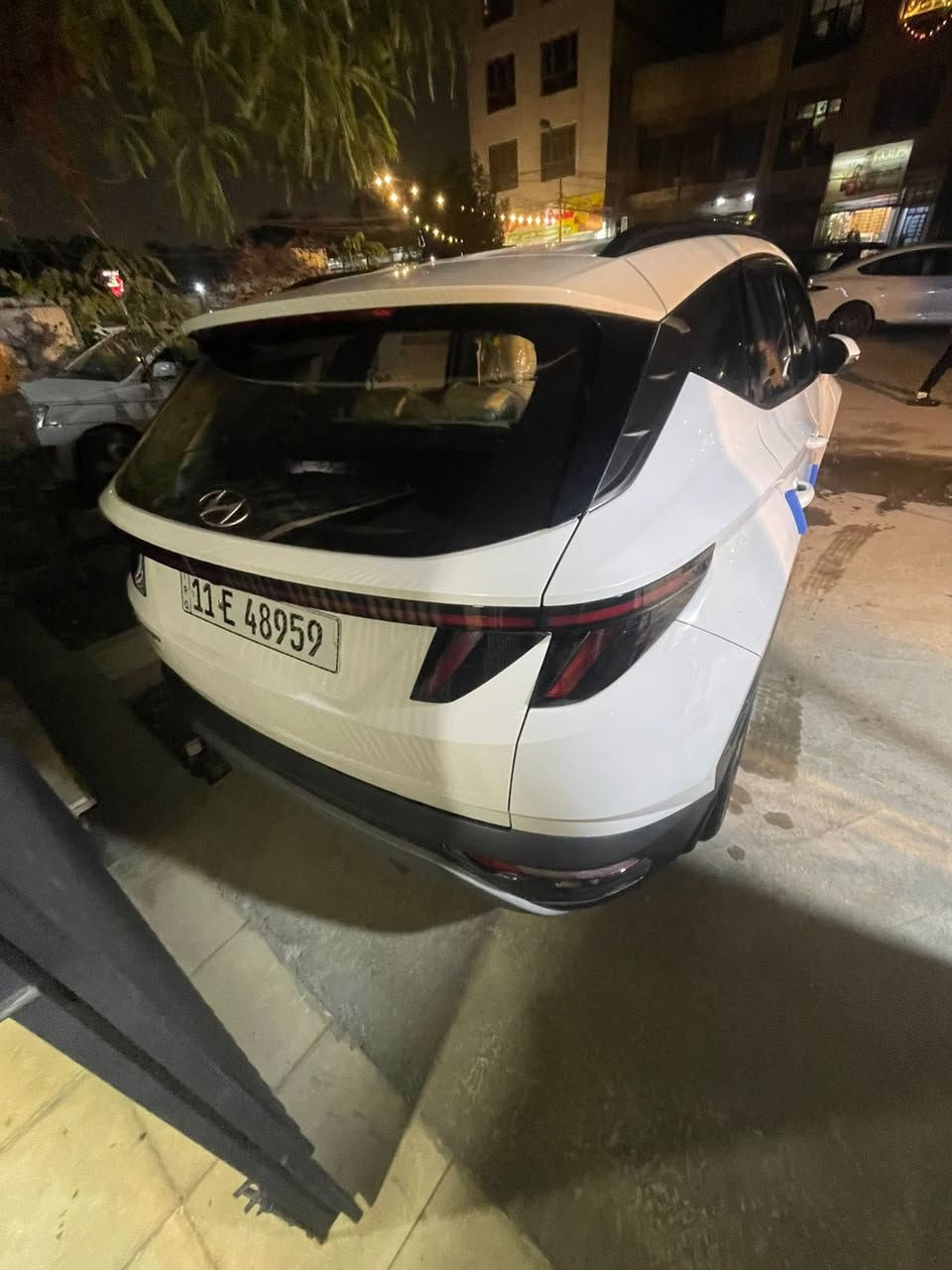 السلام عليكم هونداي توسان موديل 2024 خليجي للبيع رقمها بغداد مشروع وطني بسمي سنويه جديده السياره بعدها عله وضع الشركه  سبيرها منازل السياره ماشيه38 حقيقي محركها 2000 دوش مواصفاتها بصمه تشغيل وبصمه ابواب اناره ترحيب عند الاقتراب من السياره تشغيل عن بعد كشنات كهرباء 3 انضمه قياده تثبيت سرعه تبريد قطعتين شاشه كبيره كامره خلفيه عدسه جبيره حساسات امامي خلفي 5 عدسات لد سايد بريك بصمه وباقي المواصفات المعروفه السياره مكفوله كفاله عامه من الضربه والصبغ والبارد والتبديل   ( بيها  طختين ناعمات وموضح  بالصور )بعدها زيرو عله وضع الشركه وبل واقع بعد احله من الصور 

مكان السياره بغداد الرصافه حي القاهره  سعرها 220وبي مجال  للاستفسار 
***********
***********
