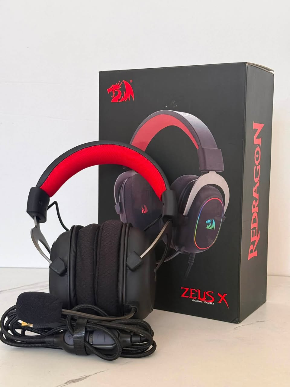السلام عليكم
تجميعة pc للبيع
استخدام جدا قليل 
المواصفات : 

Intel core i5 12400f
Ram 8*2 3200mhz t force delta rgb
Collerسنو مان غازي  
Motherboard H610 m-g pro msi
 1t m.2 lexar
Rtx 3060ti msi ventus 2x
Power. 700w antec
Case antec
التجميعة جاهزة تشغل وتلعب 
كلش جديدة ونظيفة شخط مابيهة
كل الكراتين مال القطع موجودة
السعر ١،١٠٠،٠٠٠ وبيه مجال 

يو بي اس ٢٦٠٠ جديد وبطارياته جديدة جدا وهم بالكارتون
استعمال جدا قليل السعر ٨٠ وبي مجال

سماعة ريد دراكون زيوس اكس بالكارتونه وحته ستكراته هم موجودة جدا نظيفه السعر ٤٠ 

للاستفسار خاص او واتساب واتصال 
***********
مكاني كربلاء توصيل ماعندي تفحص وتاخذ
