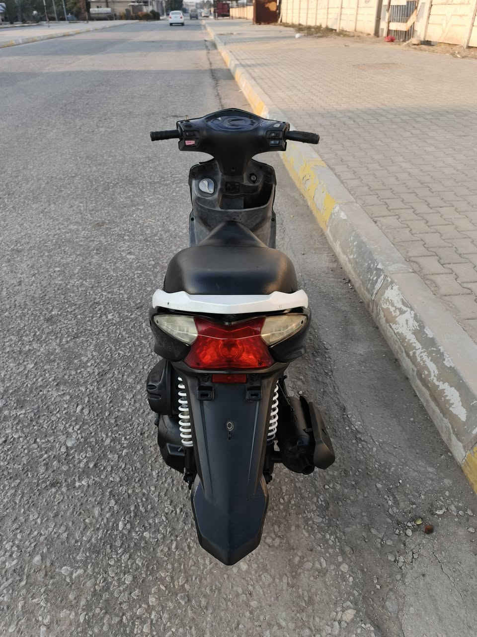 سيام ياباني نضيفة جدا وكاملة سلف هندر كهربائيات بريك تايرات جدد لايت زنون مكينة فوك الممتازة نكرة سلف ترايك للنجف سعر 550 الف ***********
