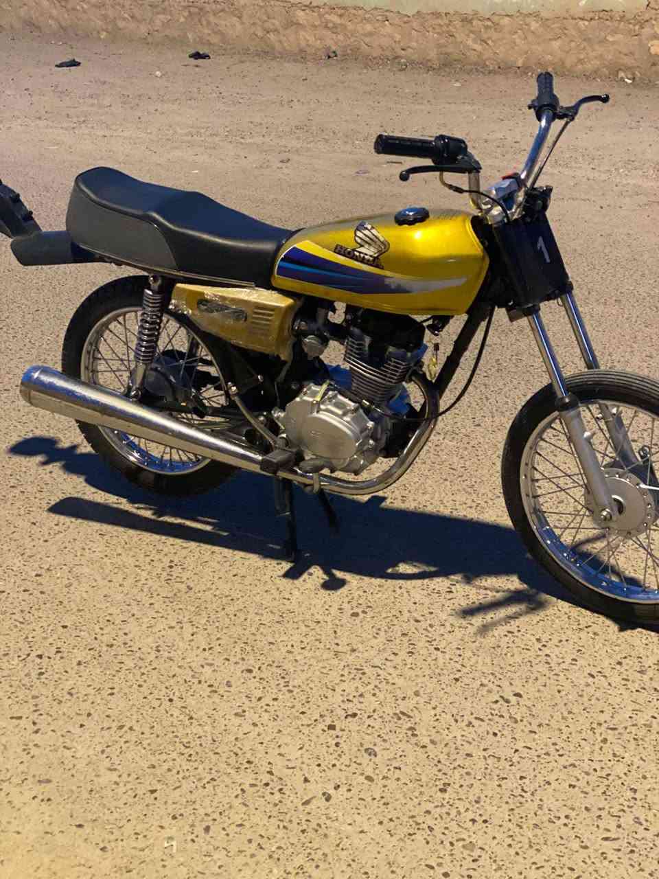 سلام عليكم دراجه نامه للبيع  محرك (سيجي نامه) موديل 2024 ما مفتوحه ما ناقصه برغي السعر 650 وبيه مجال للاستفسار اتصال على الرقم ***********
