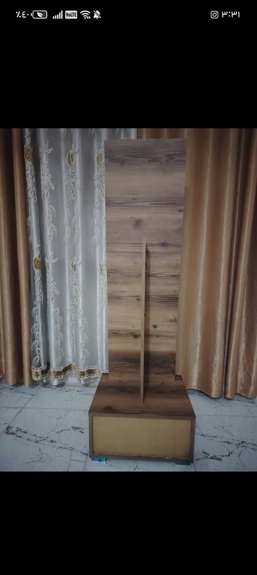 من رخصت مدير الكروب المحترم 🌹
@إشارة للبيع تسريحة (كونسول) مع مراية ❤️♥️

خشب لون بني مع لمسات ذهبية

مراية طويلة بحالة ممتازة

تصميم مودرن وأنيق♥️

نظيفة جدًا وما بيها خدوش

📍 المكان: [بغداد الزعفرانية ] السعر:  ٧٥

للتواصل خاص أو واتساب  ***********
