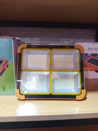 كشاف شمسي • ٤ عدسات • مقاوم IP66