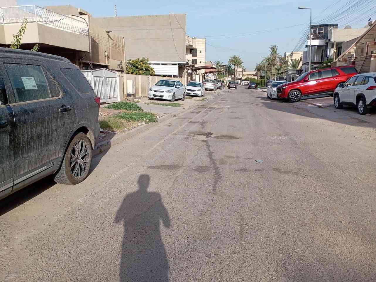  قطعة ارض للبيع في منطقة اليرموك مساحة 200م ، الواجهة 5م ، النزال 40م ، عرض الشارع 15م ، خلف مستشفى السلامة الاهلي الفرع الثاني قريبة على الشارع العام والاربع شوارع كهرباء وطنية 24 ساعة.

# سعر المتر 40 ورقة

# قابلة للتفاوض قليلا

# للاستفسار الاتصال على هذا الرقم

***********
