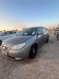 النتره مديل 2011السياره جاهزه من كلشي ونضيفه فقط الجاملغ بي طخه خفيفه ...