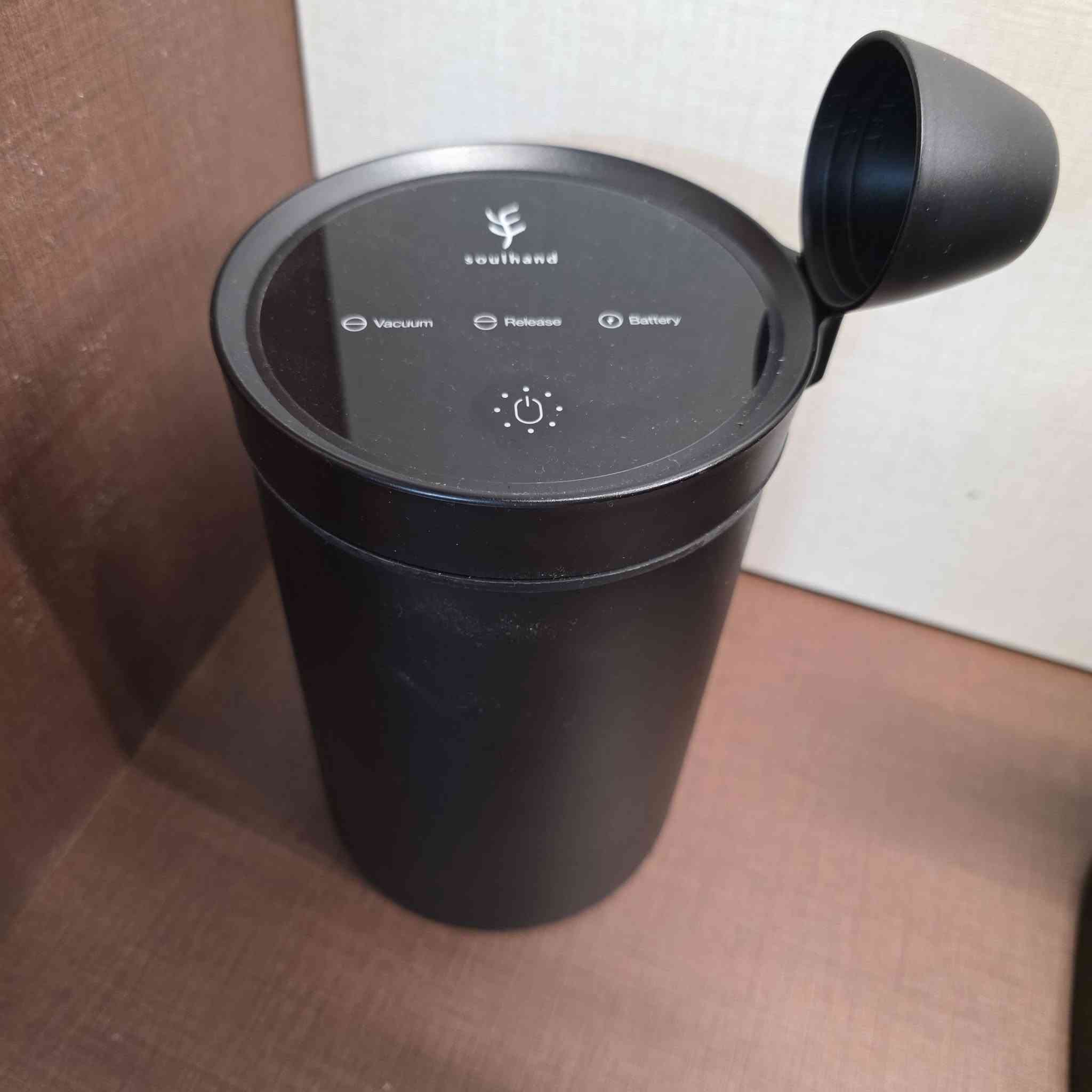 سلام عليكم
كل القطع اخت الجديدة استعمال منزلي ملحقات كاملة
الطاحونة جديدة غير مستخدمة ٣٢٥ الف
باقي القطع ارخص من الجديد ٢٥ %
اسعار الجديد  منشورة بموقع كشتة و كونكل
بغداد الشعب
***********
