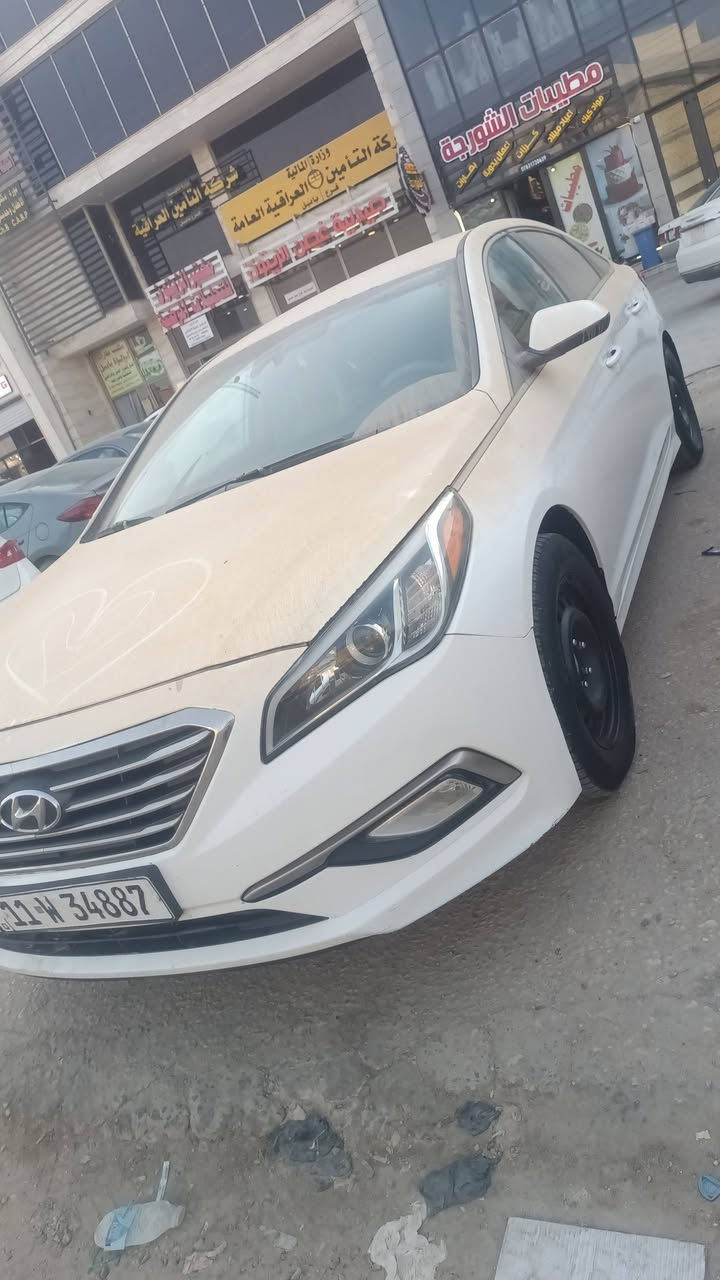 سلام عليكم سوناته 15 ابيض صدفي جاملغ وبنيد بدون دواخل بسمي السياره رقم بغداد يتحول بكل محافضات موجود ويله البلادي ماله ***********
