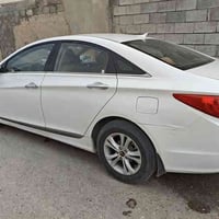 سياره سوناتا للبيع موديل 2010خليجي مضلع محرك 2400 ومواصفات عاديه وبيها...