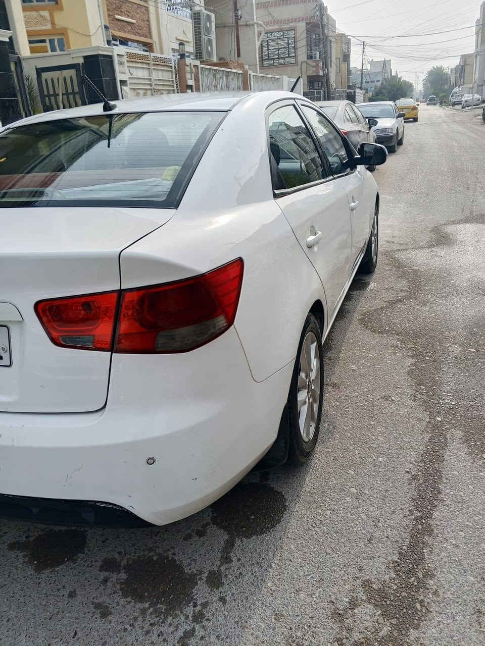 السلام عليكم للبيع سيراتو خليجي 2011
بيها اربع قطع صبغ رقم اربيل جديد سنوية 2030 بسمي 
85 مكان بغداد *********** #
