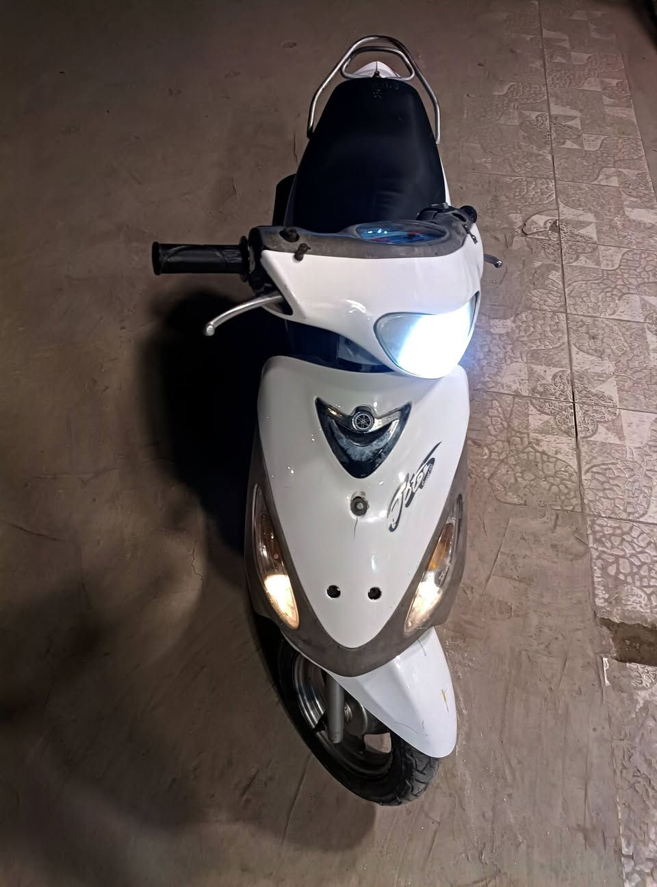 السلام عليكم ماكس منغولي حاويه عل وضع البلاد محرك مامفتوح  نضيفه بشكل وناعمه متنسمع نهضه ومعدل بطانش شرط
كهربائيات اشاير لايت عالي ناصي سكنات بك لايتك سلف هندر نكره بكل وقت اي شي مناقصه كله شغاله بريكات بلمكان يعني اي شي مناقصه مكاني ديوانيه بمركز ديوانيه السعر 550 نهايته


**إذا كنت صاحب هذا الإعلان وتريد حذفه لأي سبب، رجاءا أرسل رسالة إلى الدعم الفني**