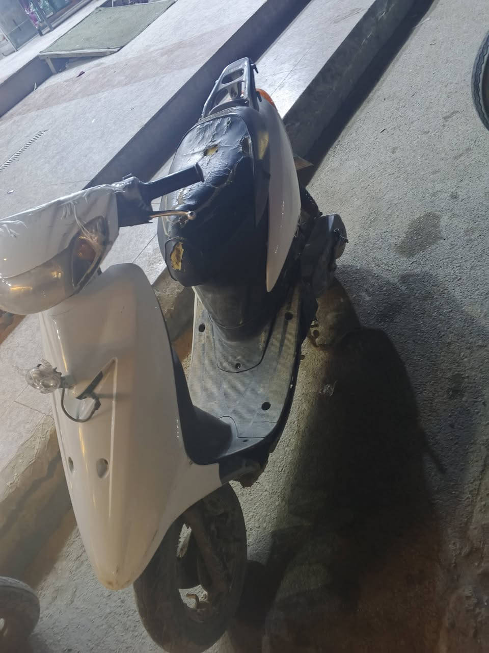 سلام عليكم دراجه للبيع عصفوريه مامفتوح سلفه شغال هندر شغاله الكهربائيات كله تشتغل الاستفسار ***********
