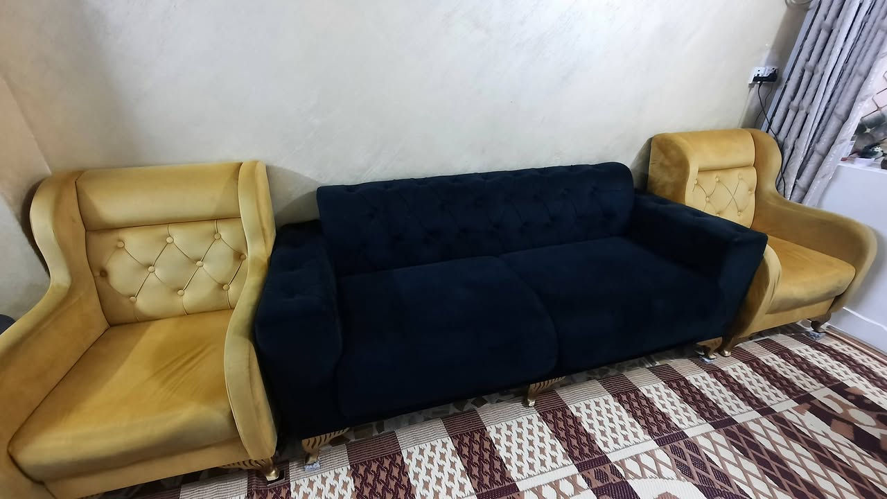 السلام عليكم
للبيع تخم قنفات تركي ١٠ مقعد نظيف جدا
السعر على الخاص


**إذا كنت صاحب هذا الإعلان وتريد حذفه لأي سبب، رجاءا أرسل رسالة إلى الدعم الفني**