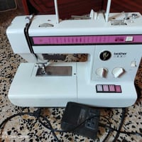 مكينة خياطة • تشتغل • بحاجة تعديل