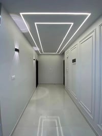 يوجد بيت للبيع مساحه ٢٠٠م و١٠٠م ،وقطع اراضي،ومقاولات بناء بيوت وسقوف ث...