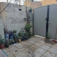 بيت مساحة ١٤٤ متر طابو صرف سند مستقل الواجهة ٩ متر بناء طابق ونصف  ٣غر...