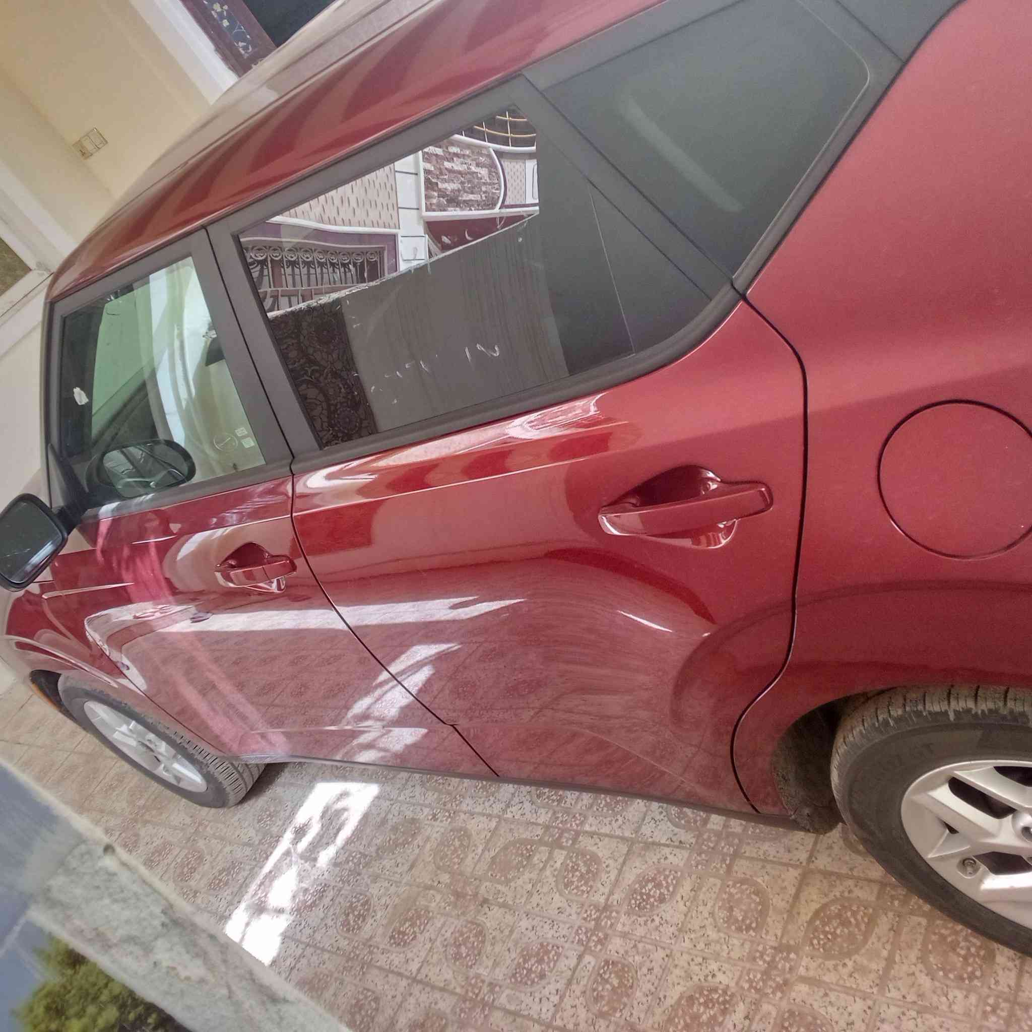 سلام عليكم للبيع صور موديل 25 بيها قطعتين ماشيه 5 سعر 147 الاستفسار ع هذا الرقم *********** متواجد واتساب
