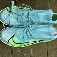 للبيع • قياس ٤١ • ملابس