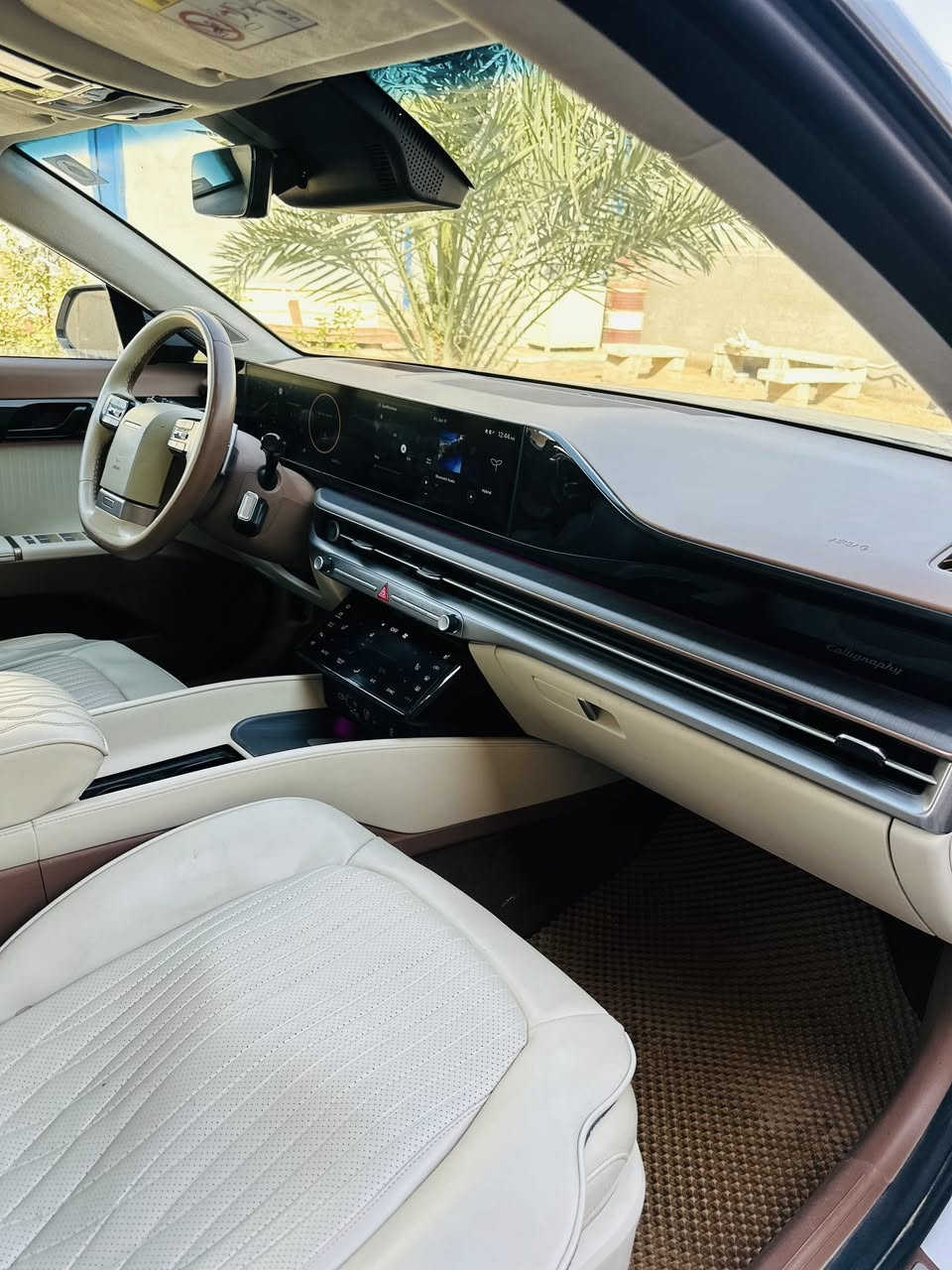 السلام عليكم وينه الي يدور شي مميز ما مطروق
ازيرا الشكل الجديد موديل 2023 مواصفات خاصه فول وراد كوري هايبرد + بانزين 
 المواصفات فول واحد ع واحد
جنطة كهرباء 
بانوراما + كلشي لمس 
الكشنات جلد دشبول جلد لونين + سقف شامواه ناعم 
مساج ب كشنات 
٣شاشات فول تحكم +شفتات ستيرن 
 كهرباء فول تحكم كهرباء ستيرن كهرباء ستيرن حار بارد الكشنات حار بارد 5 كاميرات حساسات امامية خلفية رادارت امامية وخلفي تشغيل عن بعد تتقدم وترجع بالريمونت بردات كهرباء جانبية وبردة خلفية وبعد هواي ما ينعدن  المواصفات من الاخير السياره ماكو شي ما بيهة 
تبديل باب الصدر +جاملغ الصدر بدون دواخل +قبق جنطه صبغ 
السياره مكينه كير ع شرط +ربع ما ذب عليهة جاهزة ع اخر حبايه 
السعر:222وماكو هيج سعر ب هيج مواصفات ونضافه 
مكان السياره الديوانيه 
 للاستفسار الاتصال ع :***********
او :***********
