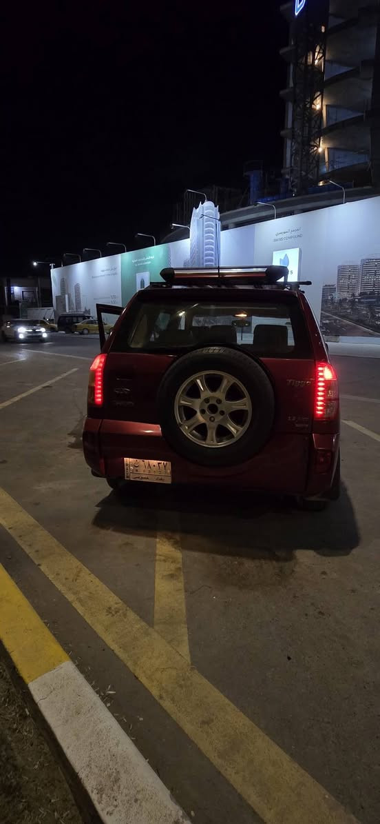 شيري تيكو ماروني موديل 2012 كير كهربائي محرك ١٨٠٠ تبريد جديد محرك كير بشرط بيها بس جاملغ خلفي وره السايق والباب قبل كم يوم انضرب بعدني ما مصلحه يوكع من سعرها ورقه السعر ٥٨ وببها مجال بسيط المكان بغداد الغزاليه 
***********
