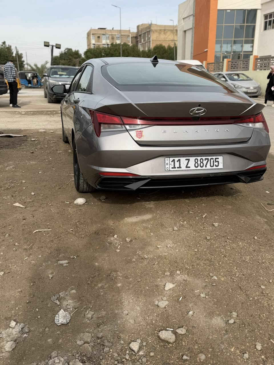 السلام عليكم للبيع النترا 2023 ماشية 31 الف نص فول بصمة شاشة متصلة تدفئة كشنات 
سيارة جديدة ع وضع الشركة تريدها بويل العادي او الويل البلادي مالتها هم موجود 
حادث كما موضح بصور فقط بارد بدون قطرة صبغ وبدون تبديب لا دواخل ولا ايربالك  
سعر 173 وبي مجال 
مكاني الزعفرانية 
للاستفسار ‭0783 899 6308‬
