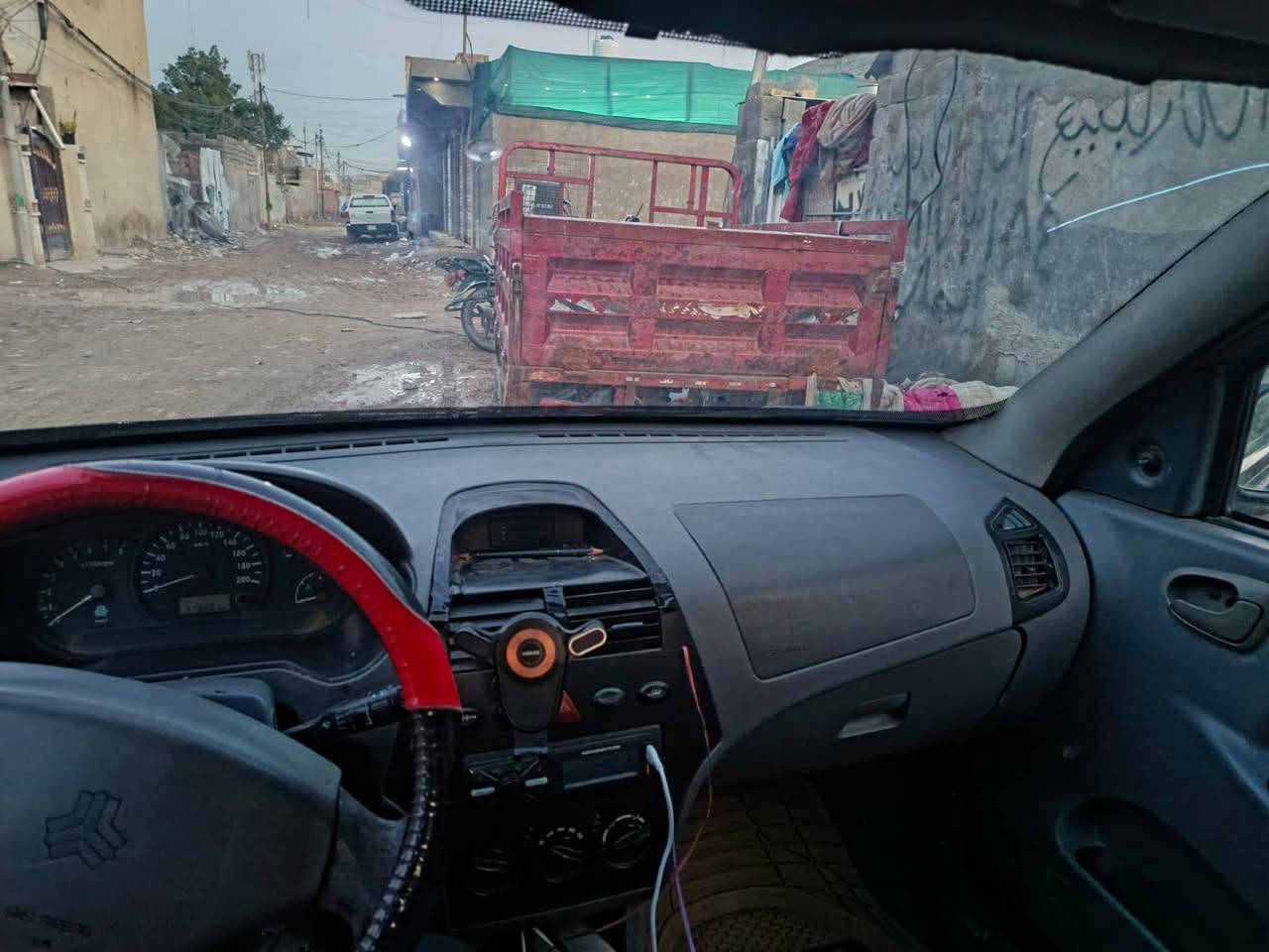 السلام عليكم طيبه ميديل ١٢ بسمي مكينه بيه تبخير قليل كلش صدر هم مستحقه للمراوس


**إذا كنت صاحب هذا الإعلان وتريد حذفه لأي سبب، رجاءا أرسل رسالة إلى الدعم الفني**