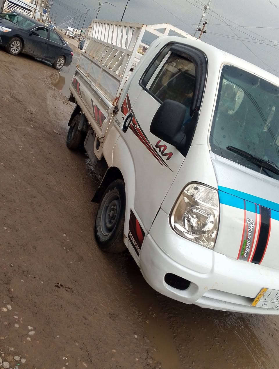 السلام عليكم كية للبيع مامسجل موديل 12محرك گير اكسن شرط سيارة ماناقصهة اي شي السعر 40وبيها مجال الاستفسار على هاذة الرقم ***********
