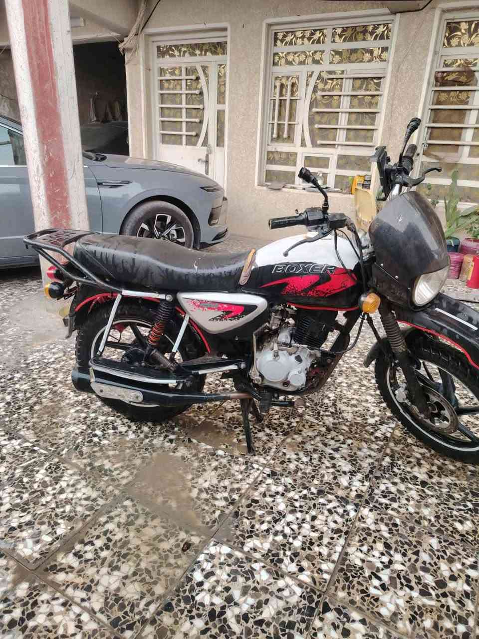 سلام عليكم دراجه بوكسر البيع مديل 20 دراجه نضيفه متروكه صار شهر مستعجل ع بيعتهه السعر 700الف قفلل قفلل مكاني بغداد الحسينيه رقم صاحب دراجه اني مكلف ب نشرر مكلفف ***********
