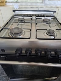 طباخ ٤عيون • ايطالي • نظيف جدا