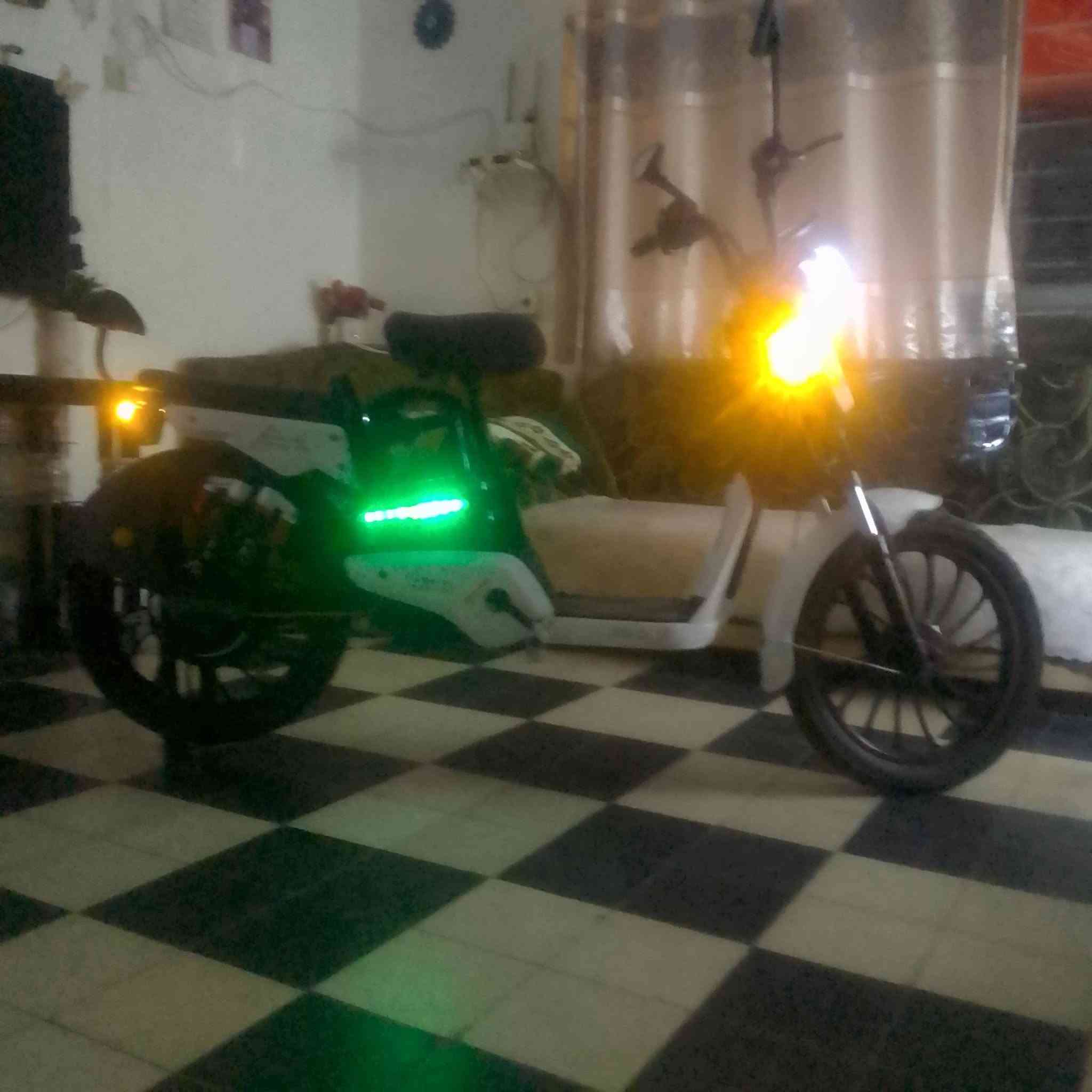 للبيع بسعر 250الإتصال على الخاص


**إذا كنت صاحب هذا الإعلان وتريد حذفه لأي سبب، رجاءا أرسل رسالة إلى الدعم الفني**