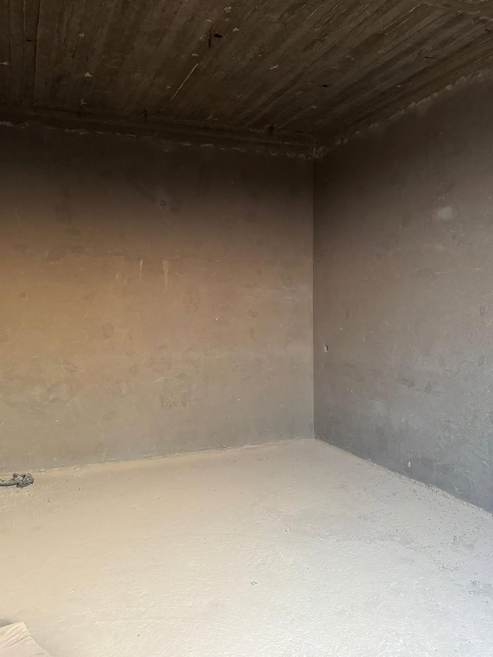 بيت للبيع /السماوه 
مساحه ٢٠٠متر ركن وشارع ٢٠متر مقابل خدمات 
منطقه (٢٢)مجاور مجمع محامد شغل درجه اولى 
رقم العقار (٣٧١٧)
مطلوب للمصرف (٦٥)مليون السعر الكلي ١٥٥مع المجال 
للأستفسار ***********/***********
مكتب الوطن للعقارات 
ملاحظه مستعدون لاستقبال كافه العروض العقاريه
