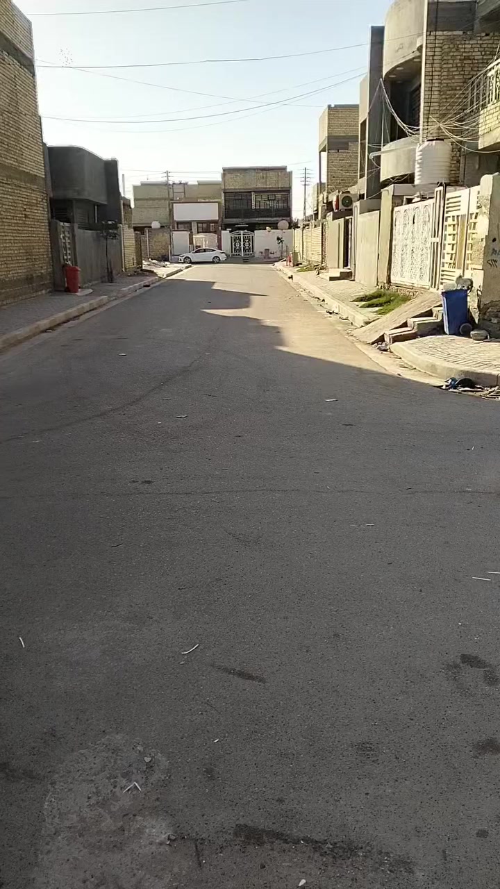 بيت 100مترحرف Tبل حسينيه مال ارشديه منطقة الثلاثينات مقابل مستشفى التركي بضهر التجاري جاهزاسعر85وتساب ***********
