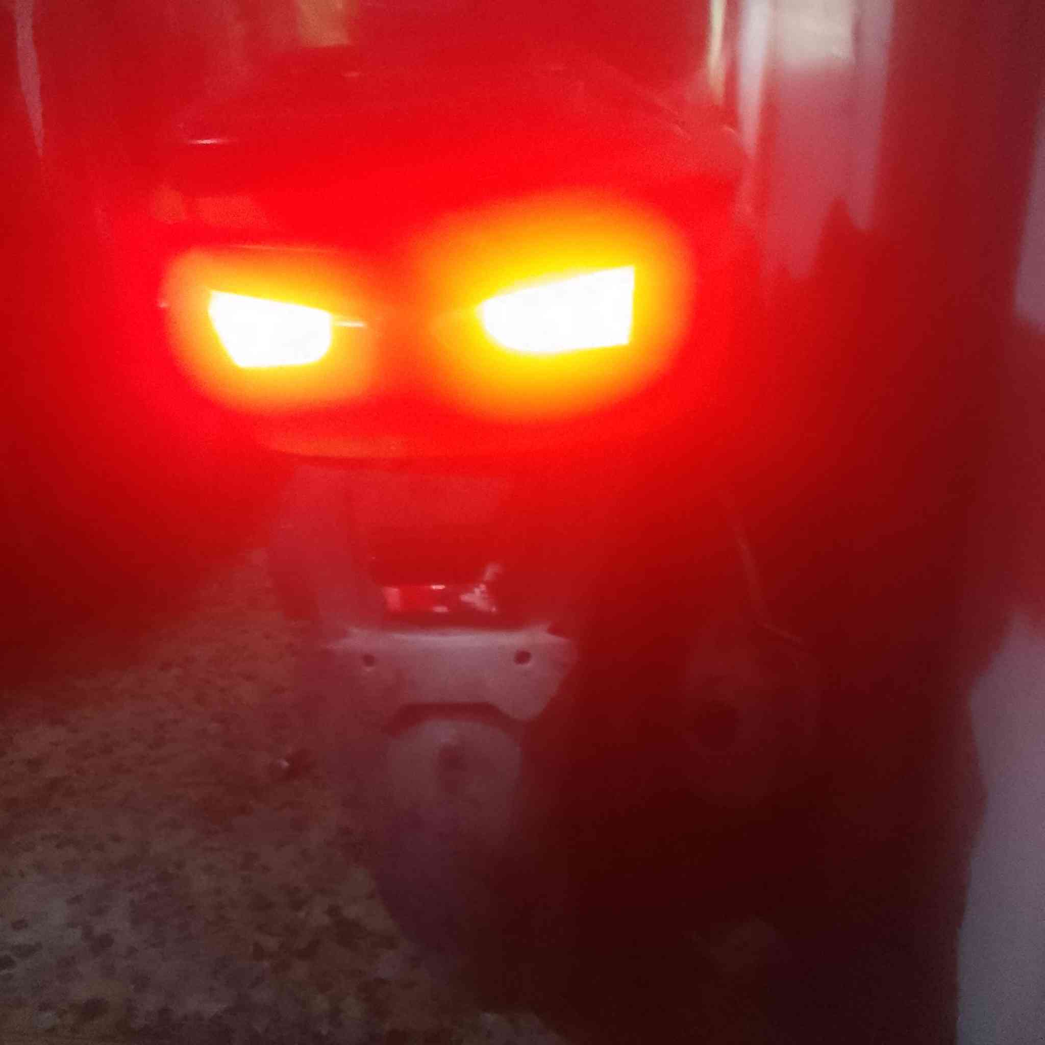 السلام عليكم فورسه 0 12 للبيع دراجه خير من الله 130 ماشي بيها لا صرف ولا شيء بغداد الشعب سعرها 900 وبيها مجال ***********
