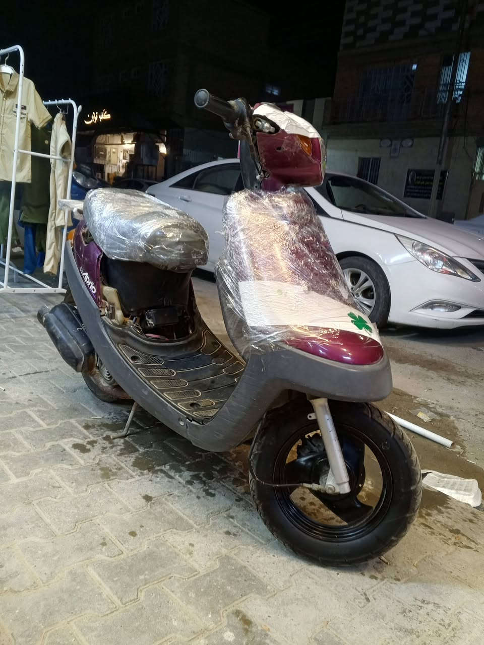 السلام عليكم
دراجة بطة تك للبيع 
مكفولة من كلشي الدراجة حاويه محرك ناعم ادامه جديده  تايرات جدد الدراجه مامتعوبه داخل حي مكاني نجف كوفة السعر 180وبيها مجال الشراي يتصل ويدلل ***********
