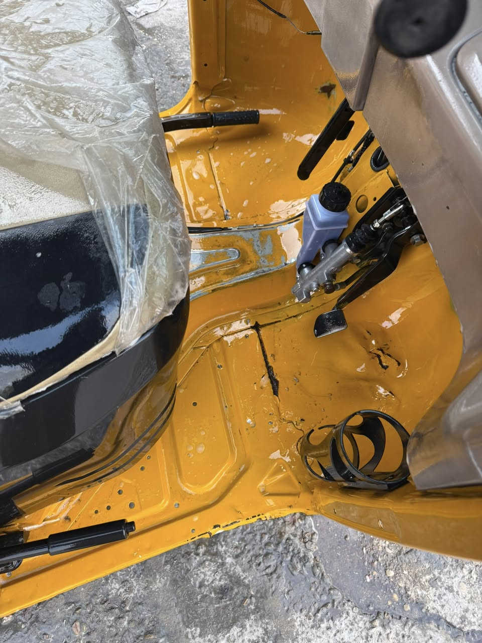 تكتك موديل 2021 للبيع بيها بكن بس سعرها 72000وبيها مجال  ***********
