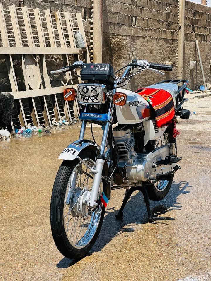 السلام عليكم"نامه شلامجه للبيع رقم وسنويه بصره مشروع وطني تحويله ثاني يوم دراجه مفوله للاستفسار '‭٠٧٧٣ ٩٤٤ ٢٨٦٠‬
