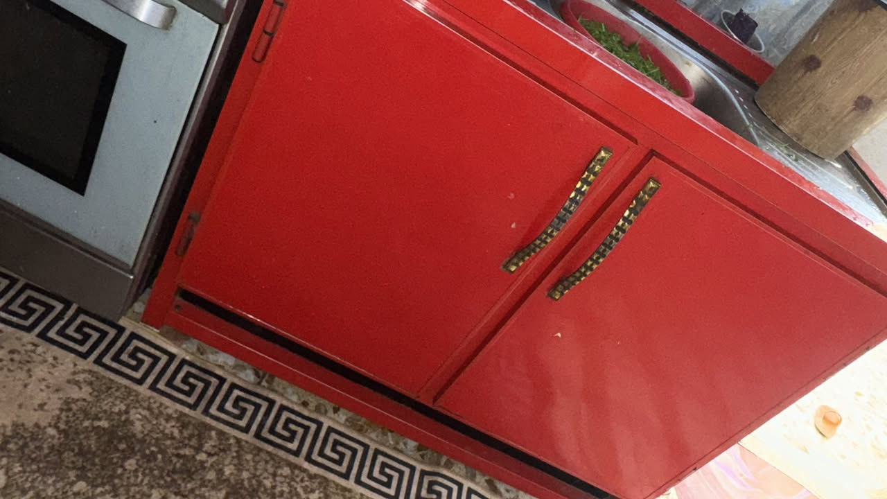 للبيع كاونتر مستخدم نضيف تفصال مو سوكي المنيوم 
سعره 300


**إذا كنت صاحب هذا الإعلان وتريد حذفه لأي سبب، رجاءا أرسل رسالة إلى الدعم الفني**