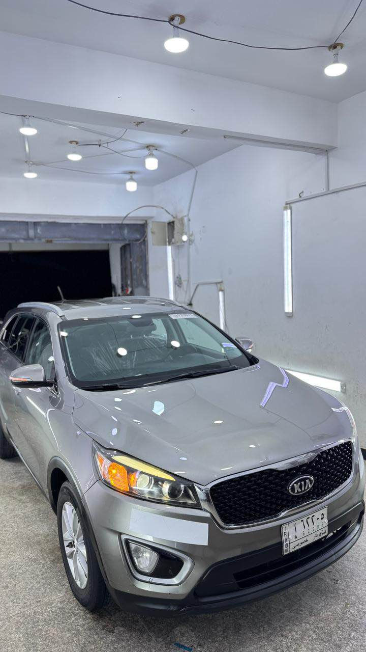 سورنتو 2017 وارد امريكي مكفولة كفاله عامه داخله تقرير تعمل وتسير من امريكه 

حره ذي قار مشروع وطني سنويه جديده تحويل 

مواصفات نص فول

اليت زينون/ بلاجكتورات منظومه كامله زنون

شاشه جبيره/ كامره دواره 

تحكم ستيرن جهتين/ اشاير بل مري 

 / يدات نيكل ستيل 

تبريد قطعتين / نضام ايكو بانزين 

اربع انظمة قياده 

المكان الناصريه مركز 

السعر 162وبيه مجال بسيط 

الاستفسار *********** حمزة, القادسية
