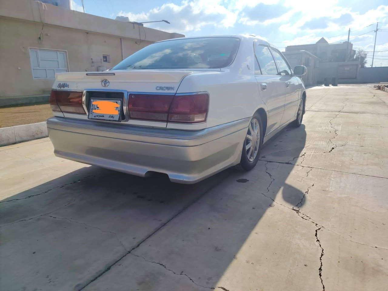 السلام عليكم 
للبيع تويوتا ملكه 
مدفوع كمرك وكامله باقي ع الرقم السياره رقم بغداد 
1شاصي 171 ديفور الكبير تحويره كير ومكينه وضفيره وتبريد بلجيس 
2.مواصفات السياره 2دكم برده خلفيه فتحه سقف شغاله
ستيرن كهربائي عينه دبل شاشه ليزري ويل نجمه توني شاده بلكارتون لحيه امامي زنون عالي ناصي
 السياره كفاله عامله من الكص والنقل والاصوليات والضربه القويه تحويره نجف فوك وجوه دشبول عارف 
السياره جديده وماعايزه برغي كامله من كل لنواحي خير من الله 
لباقي التفاصيل اتصل مكاني كربلاء
‏‪***********‬
***********
اتصل وبلخدمه
