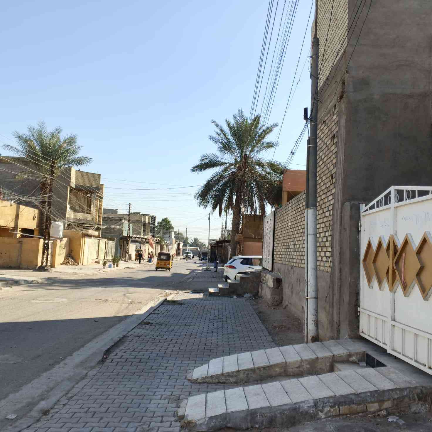 السلام عليكم
بيت للبيع في جسر ديالى القديم الرياض شارع الصناعه قريب الشارع العام المساحة 110 الواجهة 5 بيت نظيف جاهز مناقصه شي السعر160 
***********
