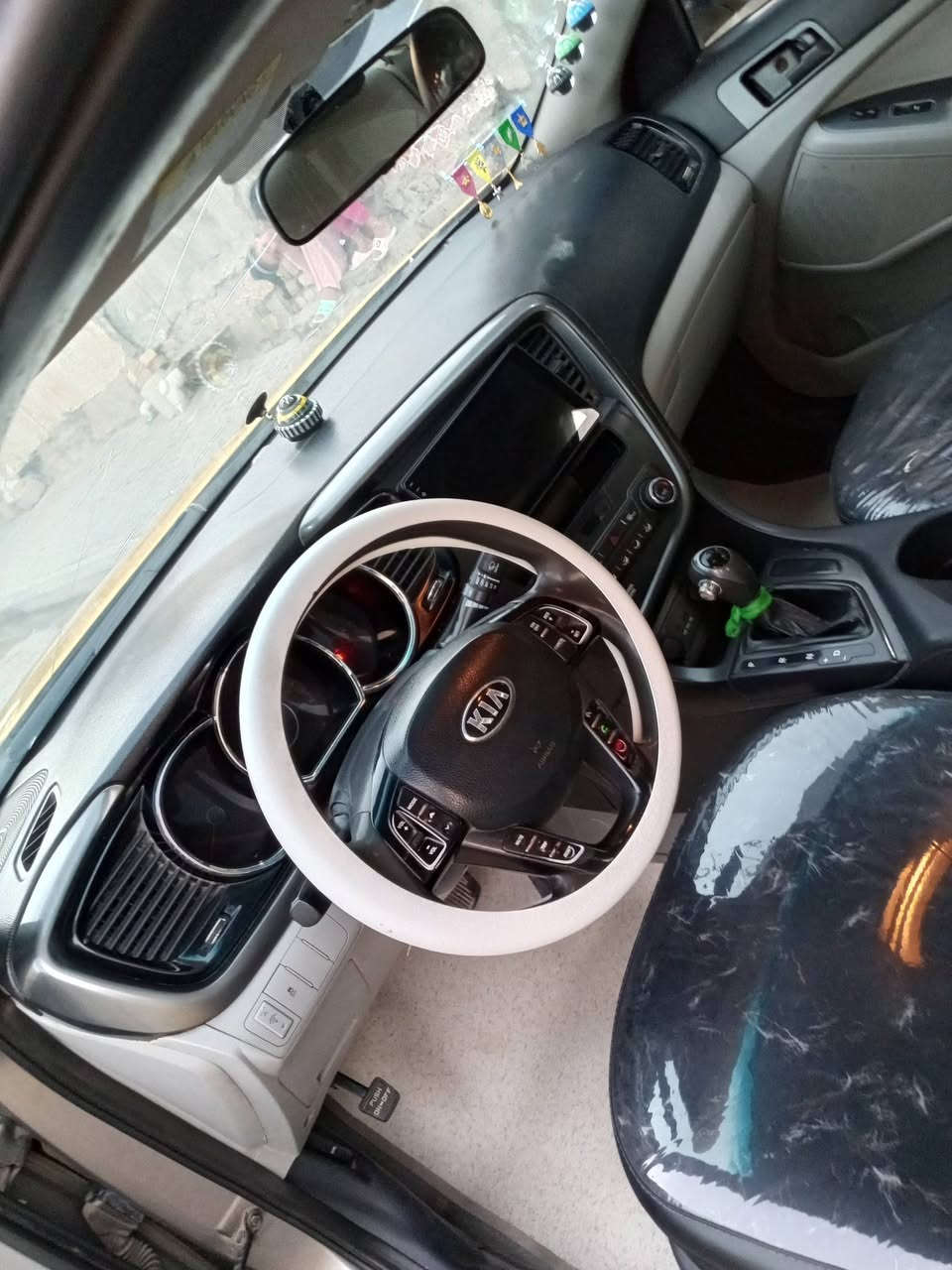 السلام عليكم اوبتيما موديل 2013 امريكي 
ضرر جاملغ خلفي وباب  بدون دواخل  
 مكينه 2400  تبريد تدفئه خير من الله
كير جديد باتري جديد منظومة تبريد جديده
تخم تايرات 80 /100  حدادية 100/80
دواخلها جدد نظافة فول 100/100 
تنته وكاعيه وسفاري وكشنات تغليف 
4 ويلات جدد  كهربائياتها كلها شغاله 
شاشه مضخم صوت 
سياره ماناقصه شي  رقم بغداد مشروع ووطني
سنويه لغاية 2026/5/24  تحويل باليعجبك
السعر 90 وبيها مجال حق الجيه
خط وبحث مصفرات خطها جوال 
كلشي مذكور أقرا وخابرني وبيك خير وتدلل
مكانها واسط حي لحوراء الاستفسار الاتصال ع الارقام
 ***********
***********
