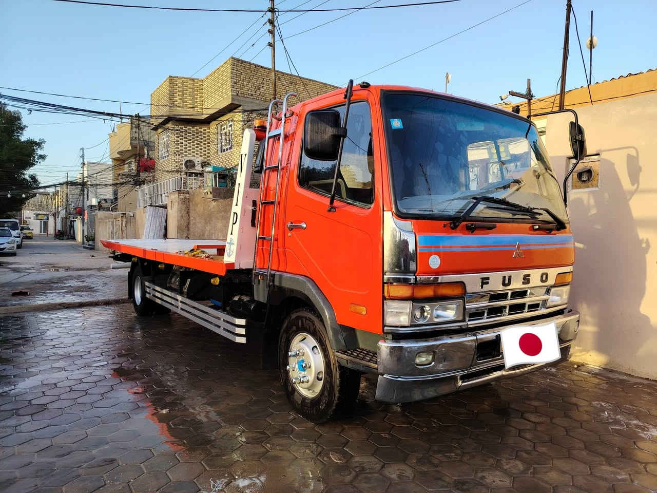 كرين صطحه فوصه مديل ١٩٩٤ بدي ٣جكات طول ٧متر تسكام درجه أوله تحمل أليات مكينه ١٦ جديده غرفه جديده سياره جاهزه كبل لشغل مكان السياره النجف للستفسار ***********
