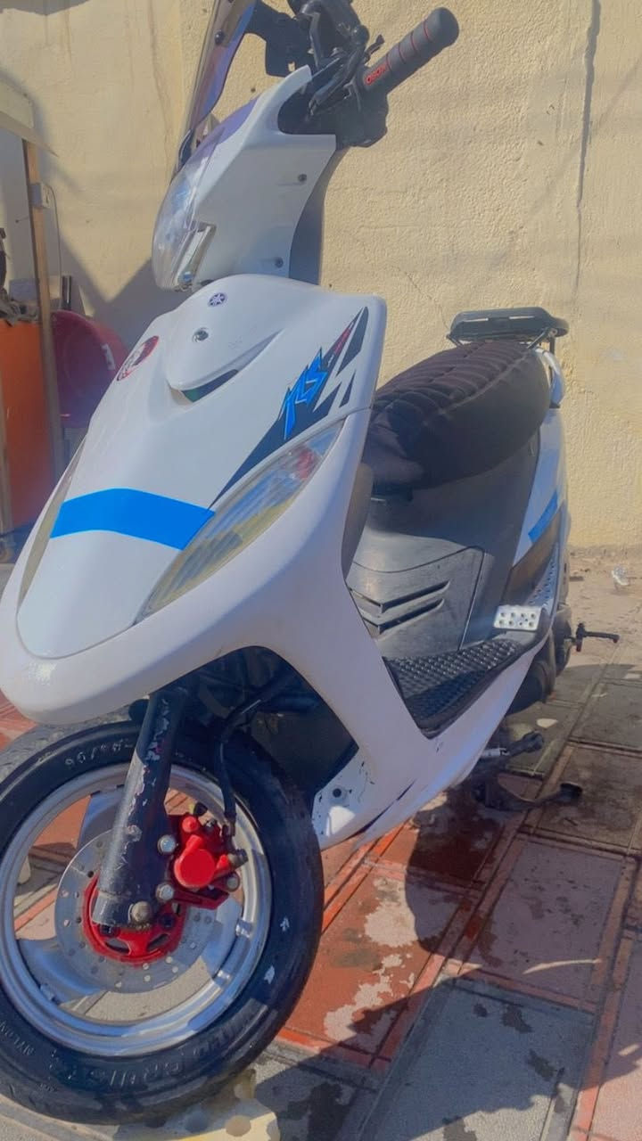 سلام عليكم دراجه ماكس عدله نضيفه مثل ماشوف بل صوره دراجه مكينه بلاد مكينه خرسه  تعال افحص وشوف دراجه 
الله شهد دراجه خير من الله كل نقص مابيه 
سعر خاص أو تصال ***********مكاني بغداد طوبجي
